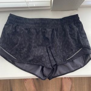 Hottie Hot shorts 2.5”
